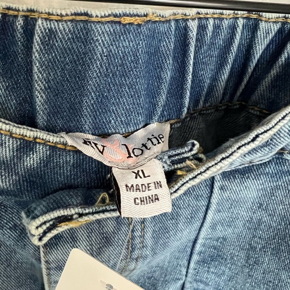 Liv & Lottie Women's Pleated Denim Mini Skirt, Size XL NWT juniors - Picture 9 of 10